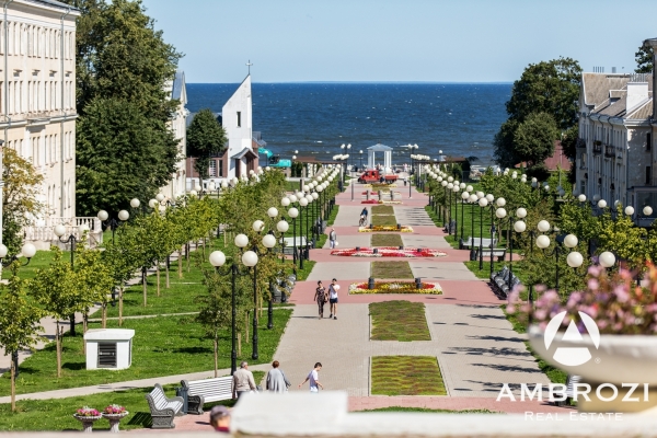 With panoramic sea views 3-room apartment with sauna, Gagarini 37