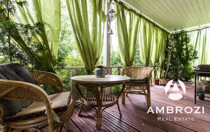 A rare combination! A private place in the city center. Cozy house within walking distance of the shopping center and Lake Ulemiste, Järveva