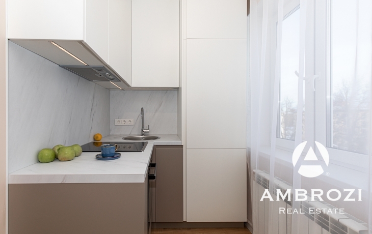 With a new, modern renovation! Harmony of color and taste. Comfortable, bright 2-room apartment, Akadeemia tee 52