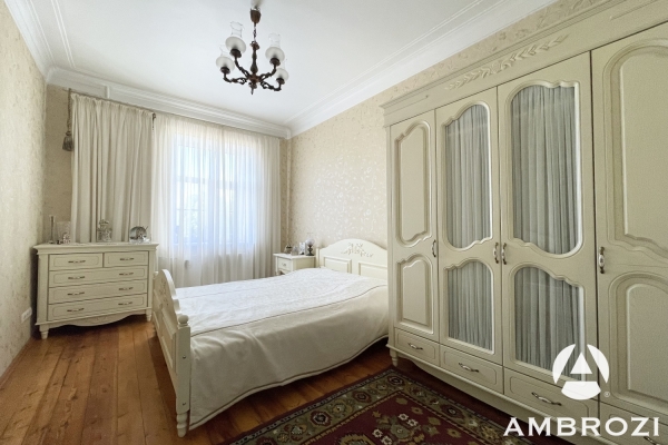 Elegant, filled with an atmosphere of comfort and warmth, 3-room apartment in the historical center of Sillamäe, Kesk 29