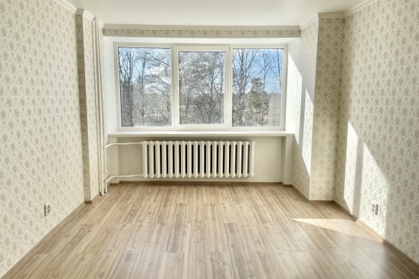 Completely renovated! On the main street, 2-room apartment in the beautiful town of Sillamäe, Kesk tn 2