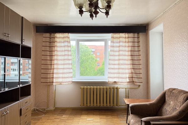 Sillamäe linnas müüakse 2-toalist korterit aadressil Vi...