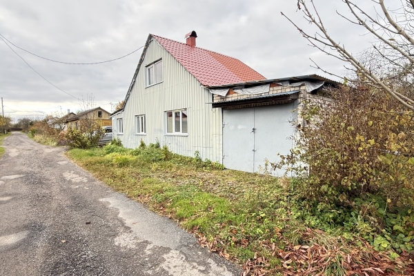 Продается дача с 2 спальными комнатами по адресу pinna 23, narva